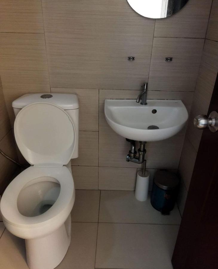 Room In Alabang Маніла Екстер'єр фото